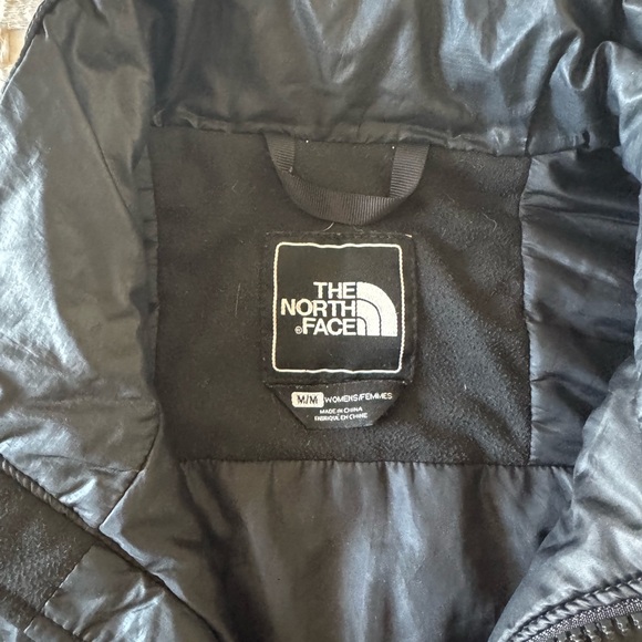 The North Face Black Insulated Jacket - Picture 3 of 5
